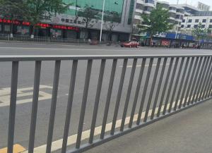 關於道路護欄的耐久性